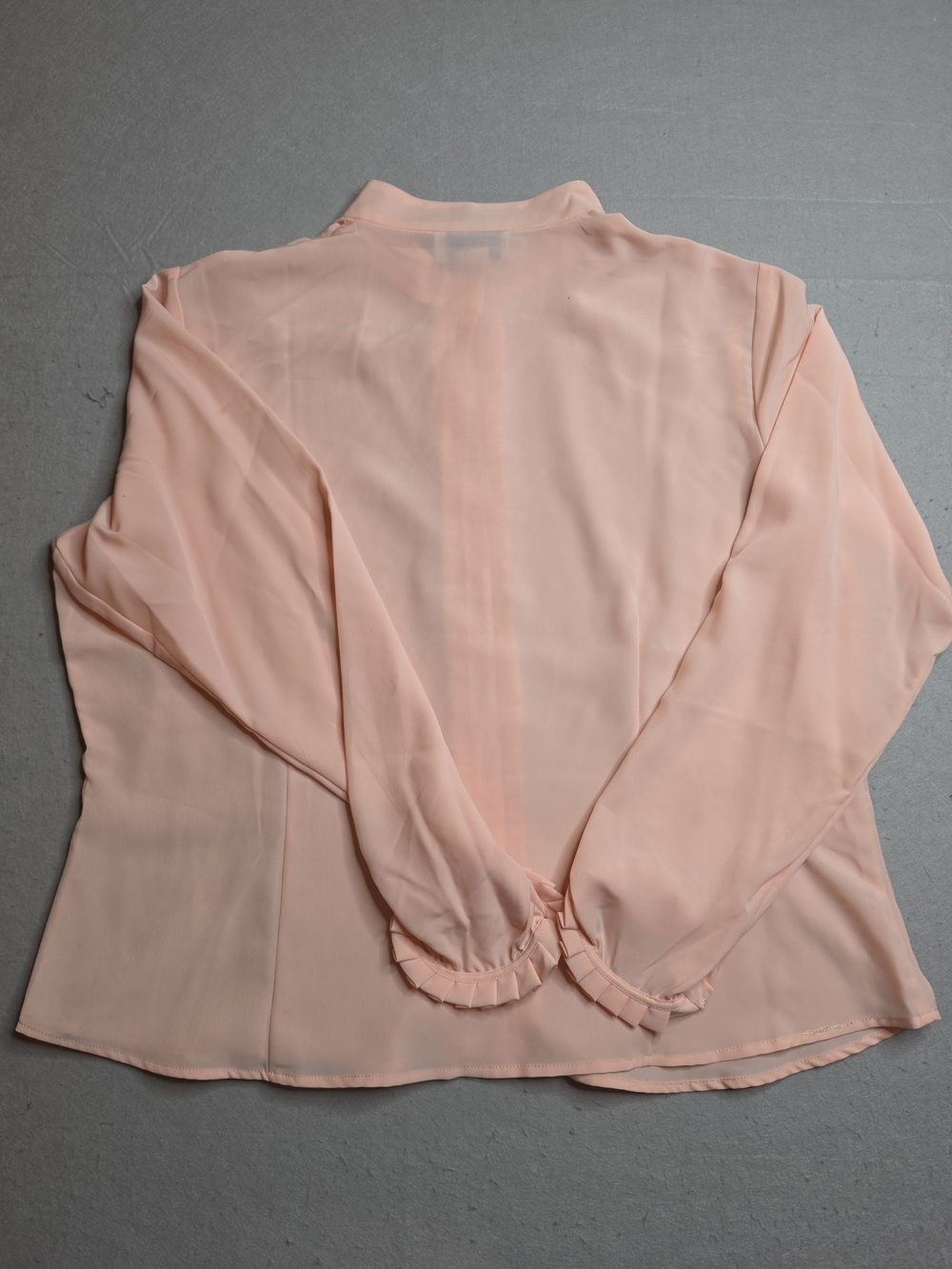 Bfa Classics Women's Peach Ruffled Button-Front Blouse Size XL - Picture 6 of 6